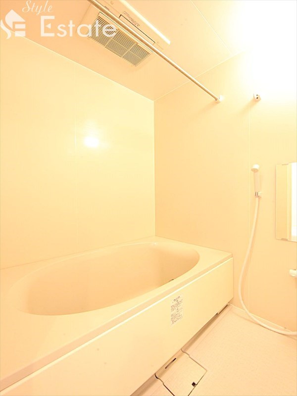 バス・シャワールーム　バスルーム