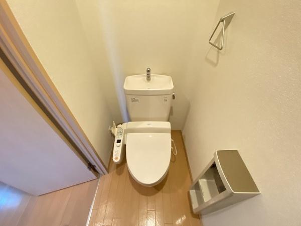 トイレ　ウォシュレット！