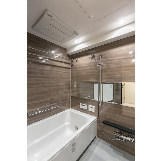 バス・シャワールーム　写真は同タイプ住居です