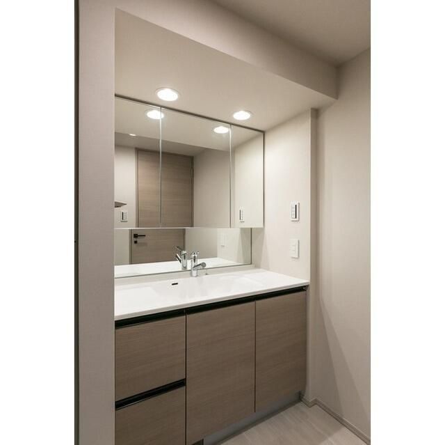 洗面設備　写真は同タイプ住居です