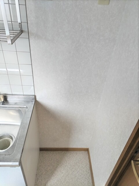 キッチン　冷蔵庫置き場※同タイプ参考写真