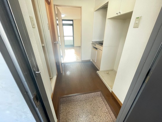 玄関　※別部屋の写真です