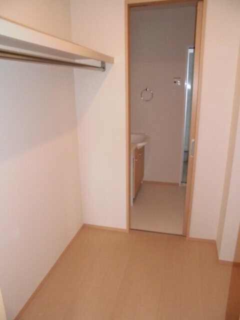 収納　ウォークインクローゼット