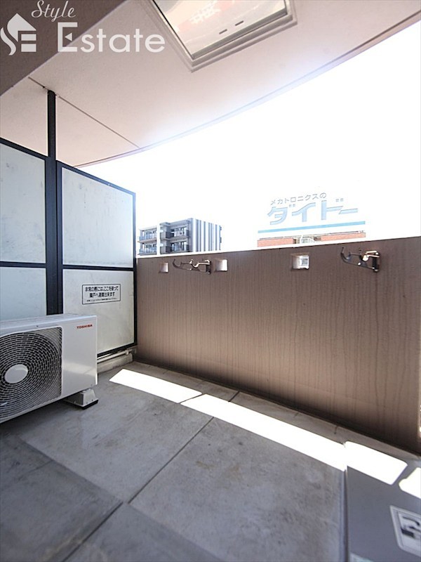 バルコニー　バルコニー