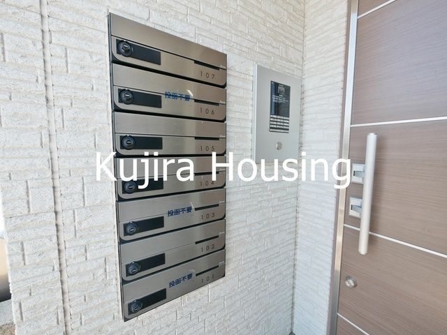 エントランス　★オートロック完備の物件です★