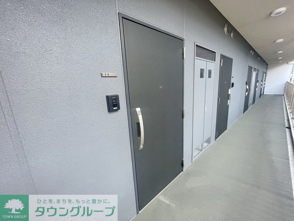 玄関　エントランス