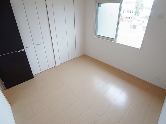 その他部屋・スペース　壁一面がクローゼットの洋室