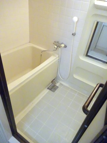 バス・シャワールーム　＊イメージです／同タイプのお部屋です
