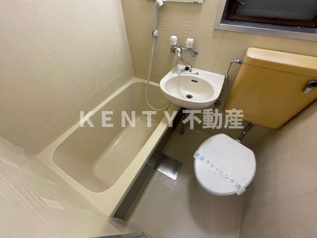 バス・シャワールーム　お風呂です