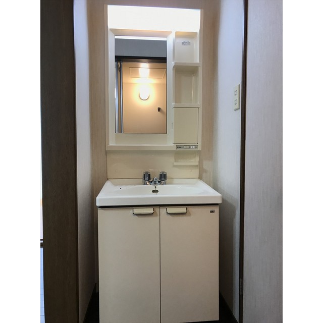 洗面設備　洗面化粧台