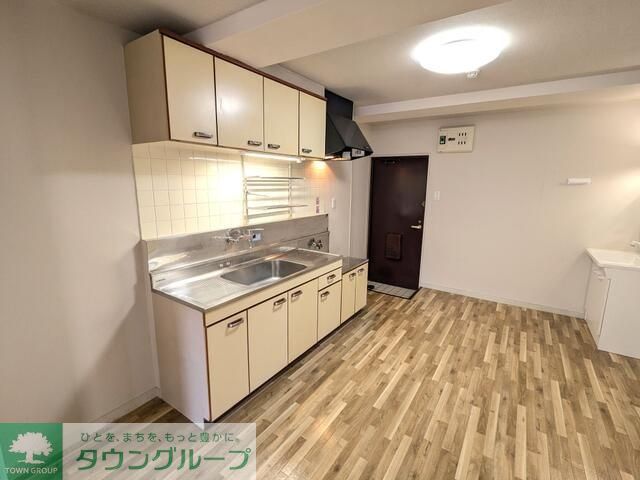 キッチン　★お部屋探しは株式会社タウンハウジング東京まで★