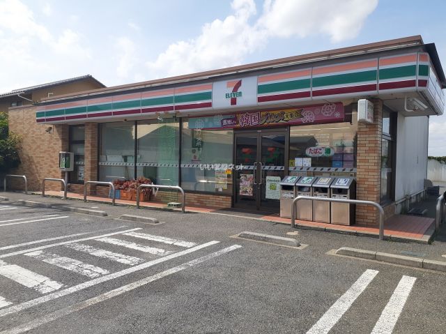 コンビニ　セブンイレブン千葉愛生町店（コンビニ）まで700m