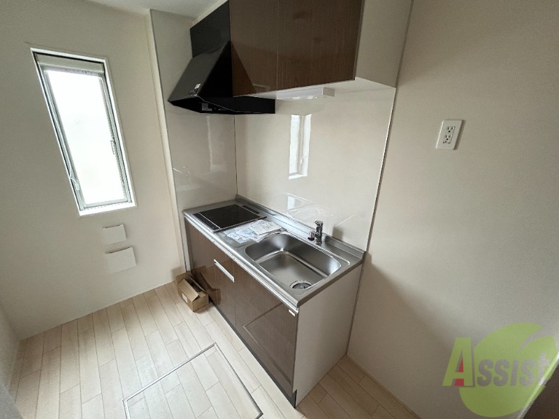 キッチン　キッチンはＩＨ仕様でお手入れが楽ちんです。