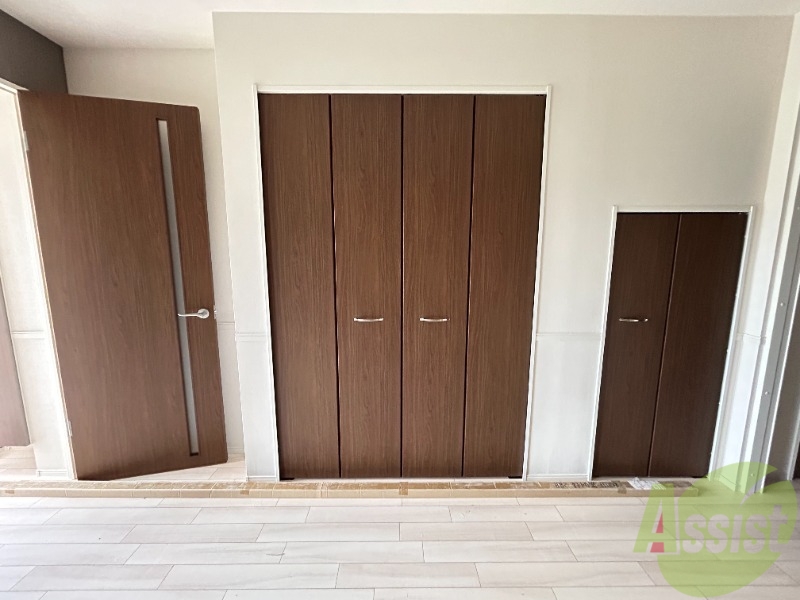 収納　収納はこちらになります、中の様子が気になります。