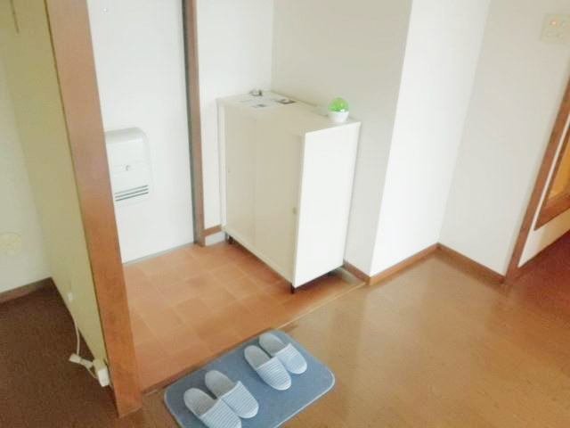 玄関　収納もある玄関です