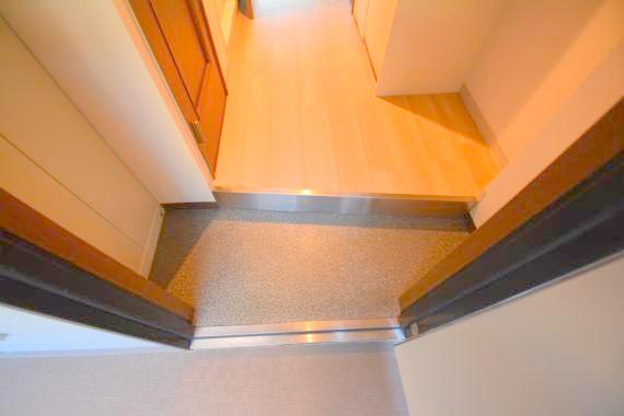 玄関　素敵な玄関は毎朝あなたを元気に送りだしてくれますよ。