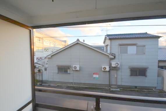 眺望　この見晴らしが明るいお部屋を作ってますよ。