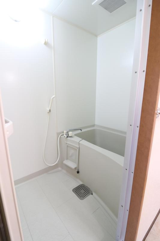 バス・シャワールーム　1　浴室