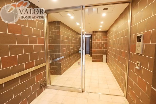 エントランス　エントランス