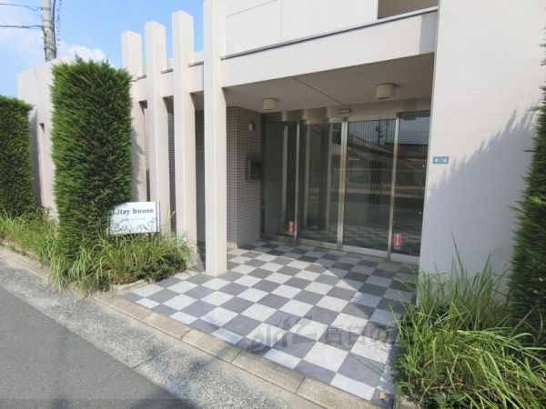 エントランス　エントランス