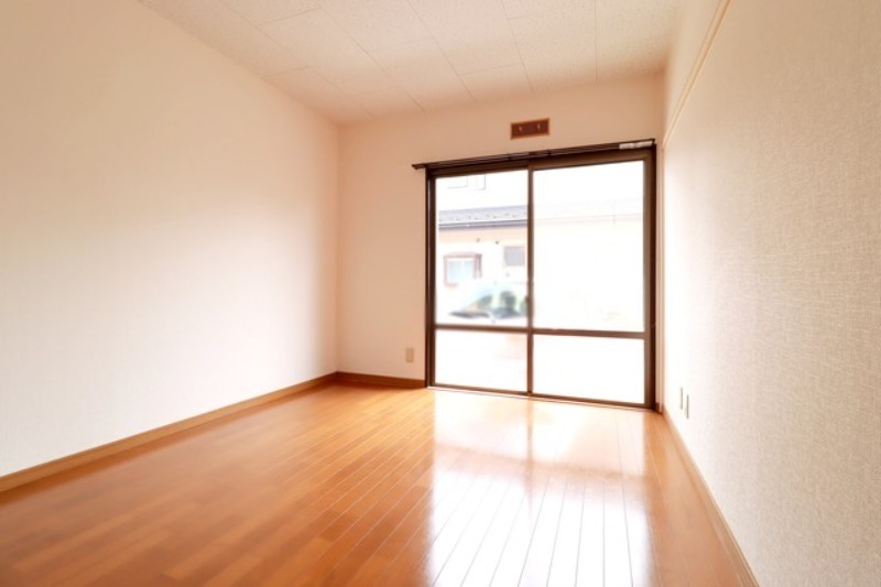 居室・リビング　図面と現状に相違がある場合には現状を優先