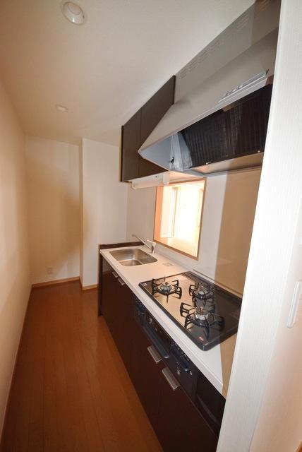 キッチン　3口ガスシステムキッチン