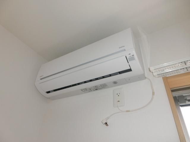 その他設備　エアコン2基完備