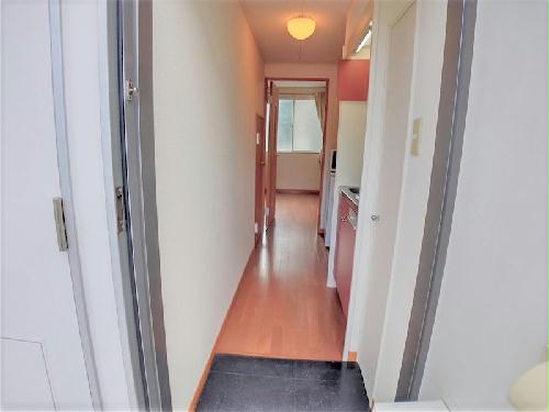 玄関　設備・仕様は号室により異なる為、現況を優先致します。