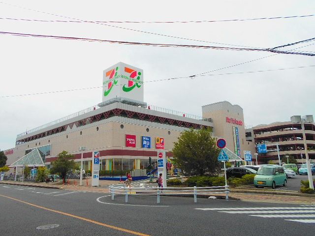 スーパー　イトーヨーカドー 安城店（スーパー）まで570m