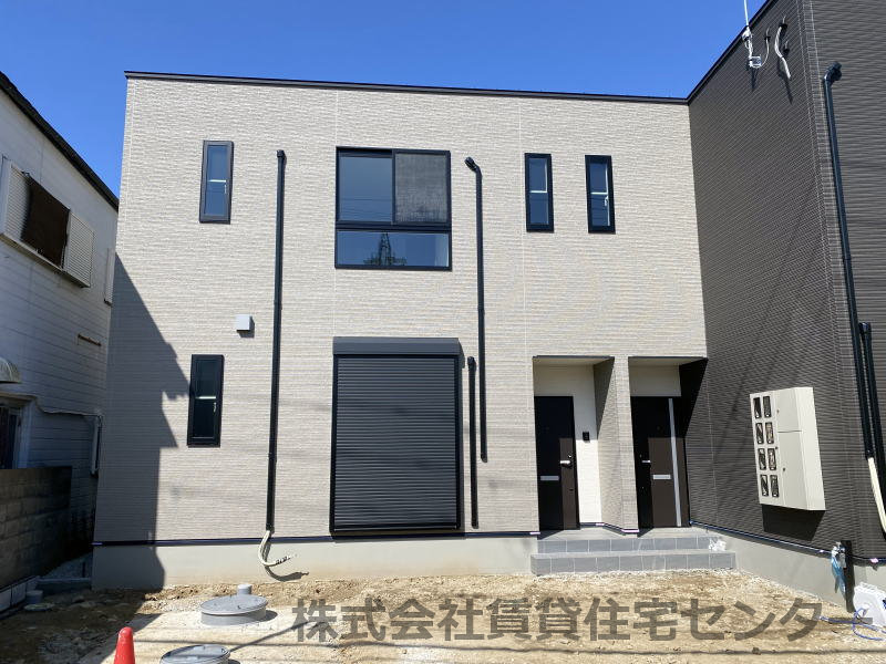 建物外観　建築中