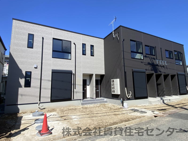 建物外観　建築中