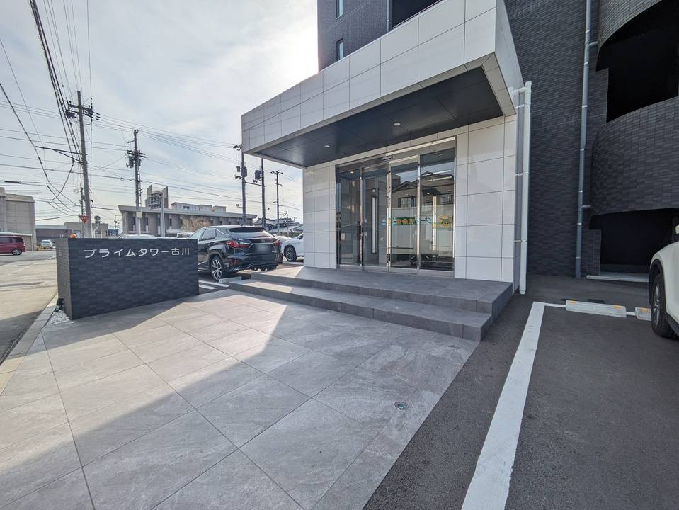 エントランス　アプローチ