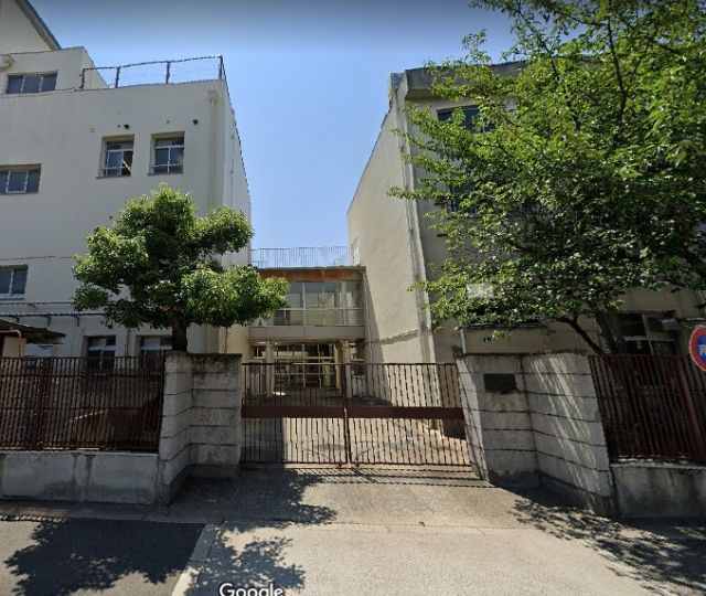 中学校　大阪市立中島中学校（中学校）まで533m