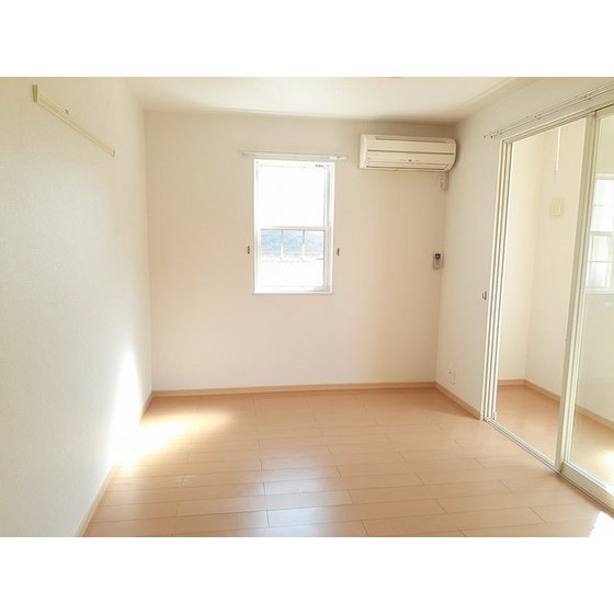 居室・リビング　７．６帖リビングダイニング