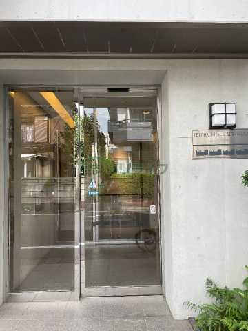 エントランス　フェルトバーンハウス新江古田