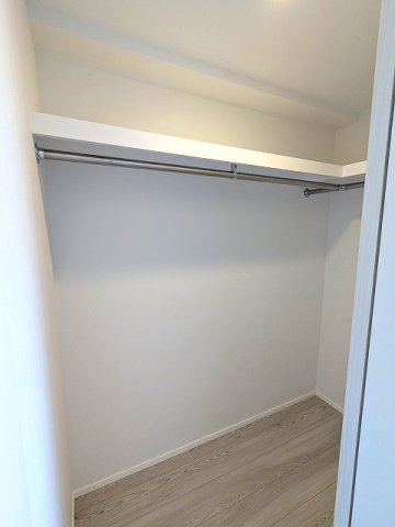 収納　ウォークインクローゼット