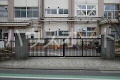 小学校　荒川区立第九峡田小学校（小学校）まで452m