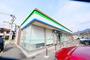 コンビニ　ファミリーマート海田南本町店（コンビニ）まで297m