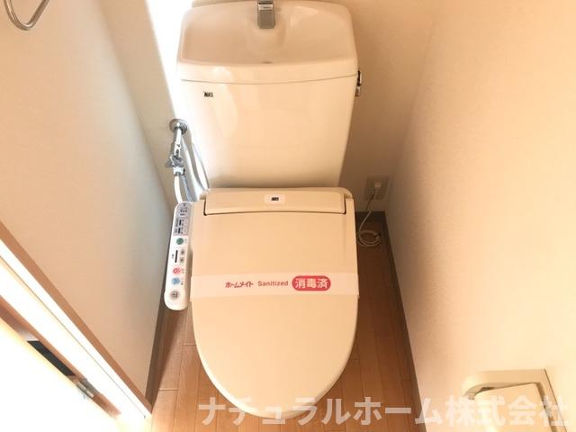 トイレ　トイレ