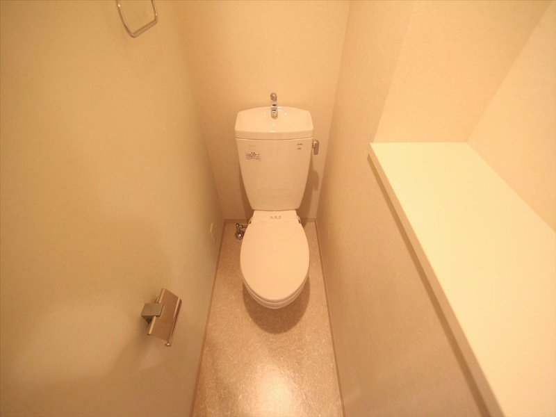 トイレ　トイレ　温水洗浄暖房便座設置可