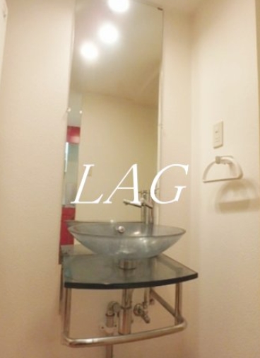 洗面設備　独立洗面台です。