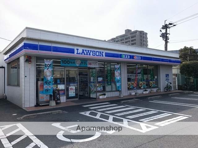 コンビニ　ローソン小倉富士見二丁目店（コンビニ）まで36m