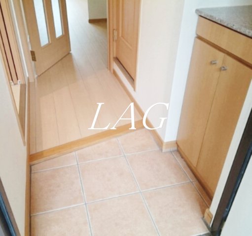 玄関　玄関です。