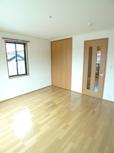 その他部屋・スペース　約７帖の広めの洋室！クローゼット付き！