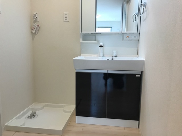 洗面設備　洗髪洗面化粧台