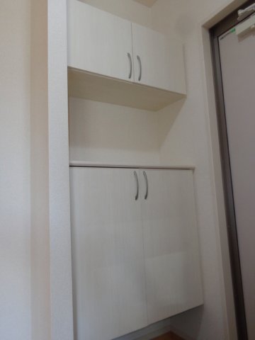 玄関　シューズボックス（セパレートタイプ）