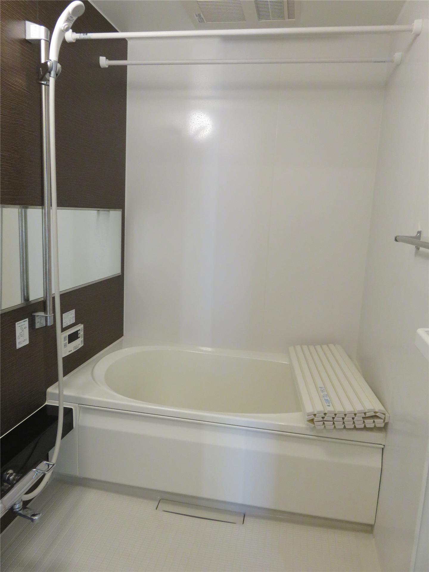 バス・シャワールーム　※206号室参考写真