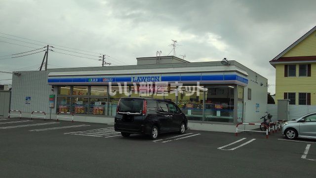 コンビニ　ローソン恵庭黄金南店（コンビニ）まで131m
