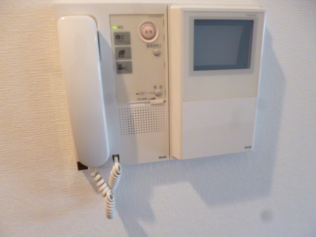 セキュリティ　モニタで来訪者を確認出来ます