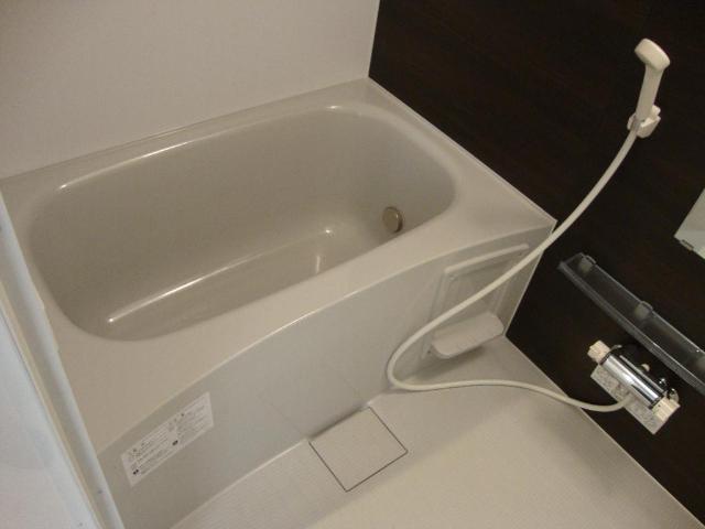 バス・シャワールーム　バス（イメージ）